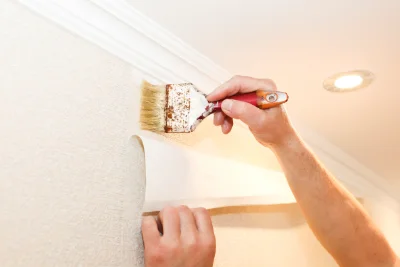 Pose de papier peint à Chastellux-sur-Cure — revêtements muraux et toiles de verre